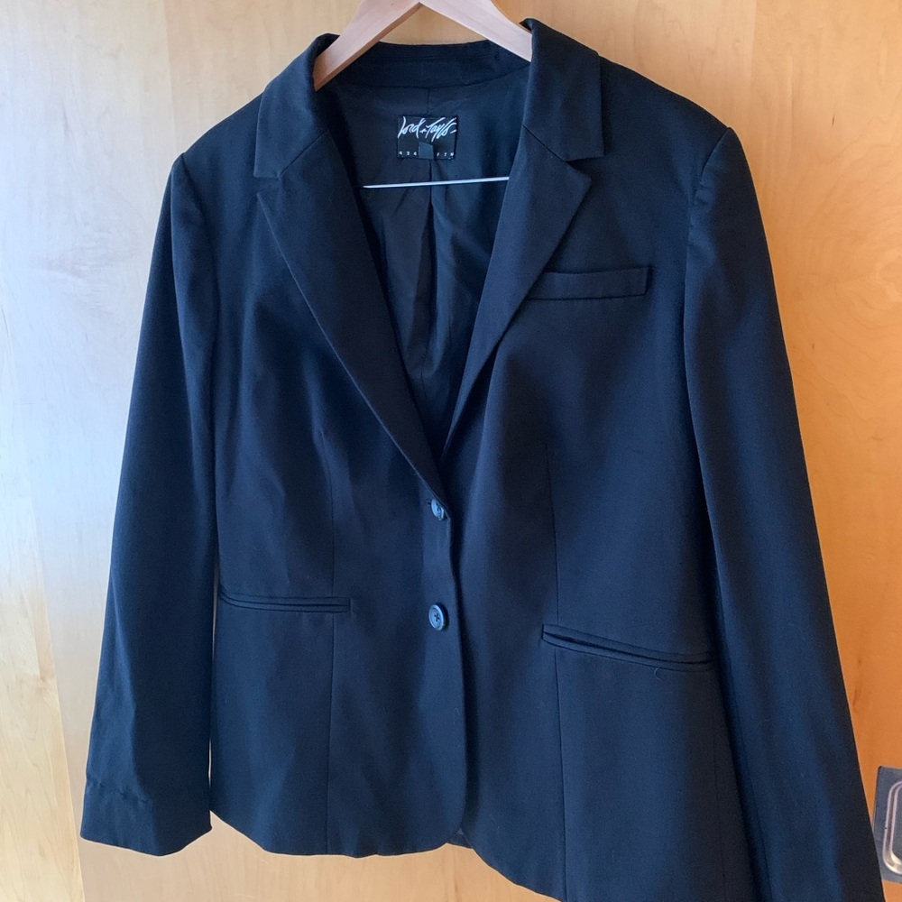 Lord & Taylor Suit Jacket Size 14